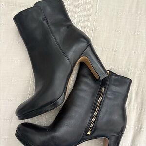 Nine West Black Leather Ankle Boots